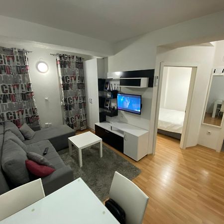 Central Deluxe Apartments โอครีด ภายนอก รูปภาพ