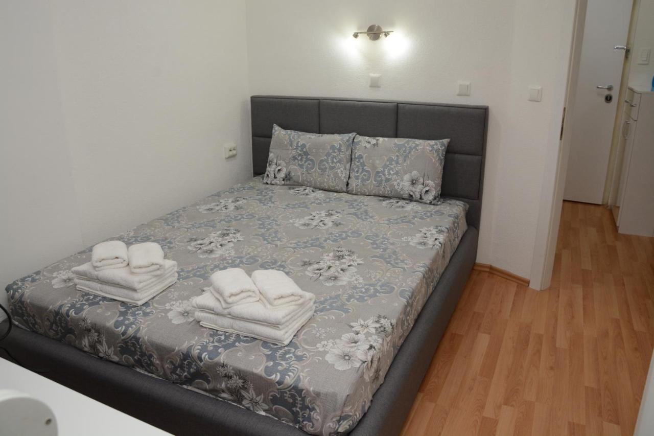 Central Deluxe Apartments โอครีด ภายนอก รูปภาพ