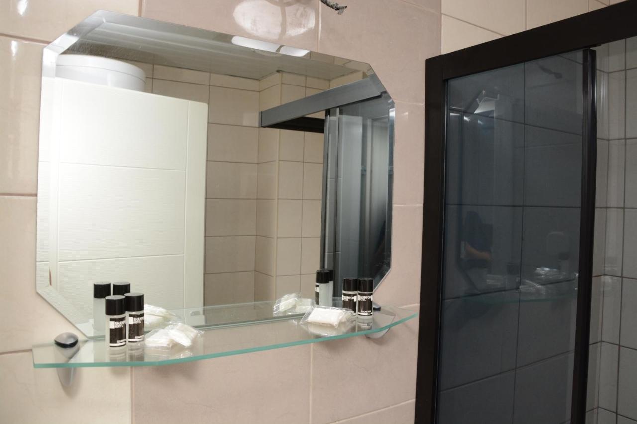 Central Deluxe Apartments โอครีด ภายนอก รูปภาพ