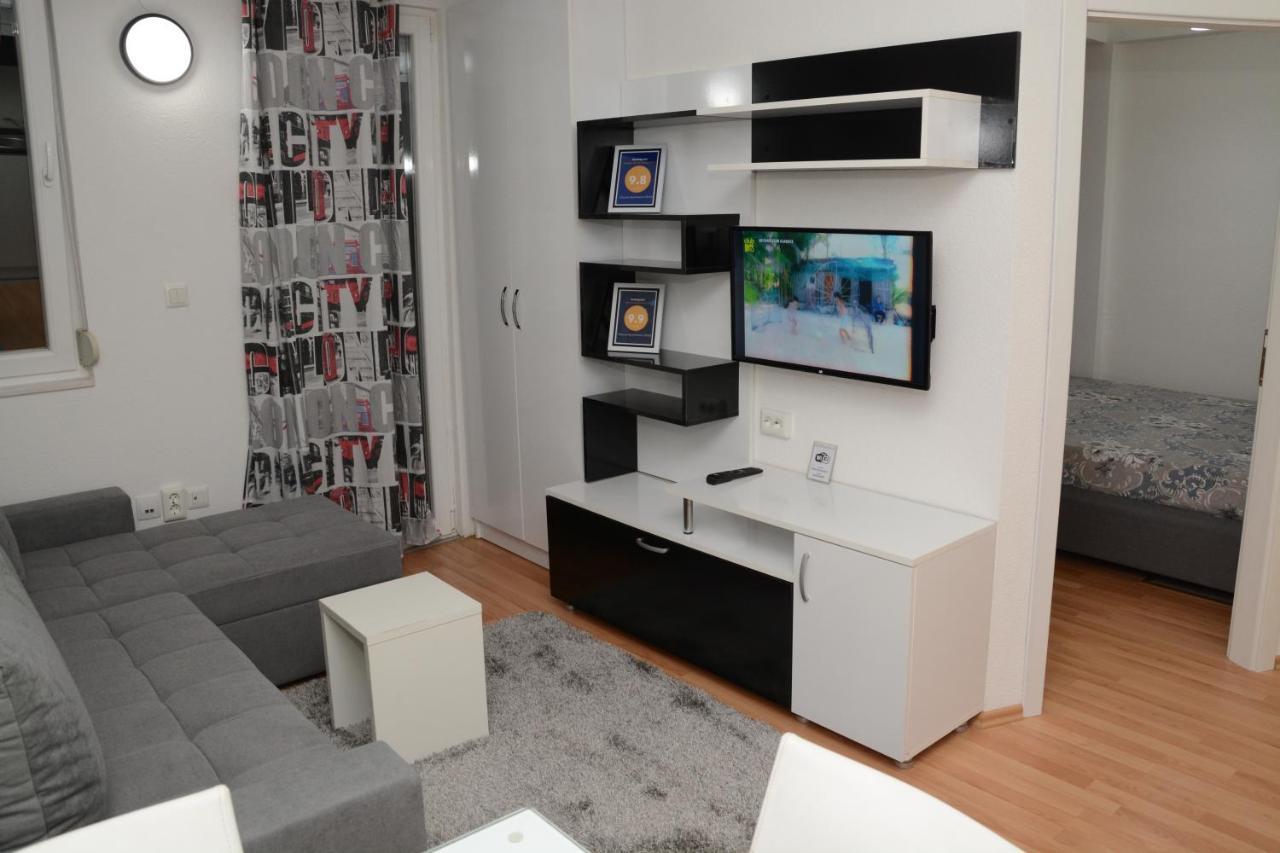 Central Deluxe Apartments โอครีด ภายนอก รูปภาพ