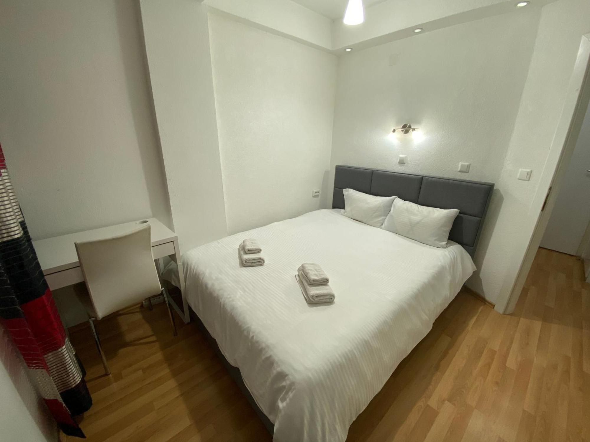 Central Deluxe Apartments โอครีด ภายนอก รูปภาพ
