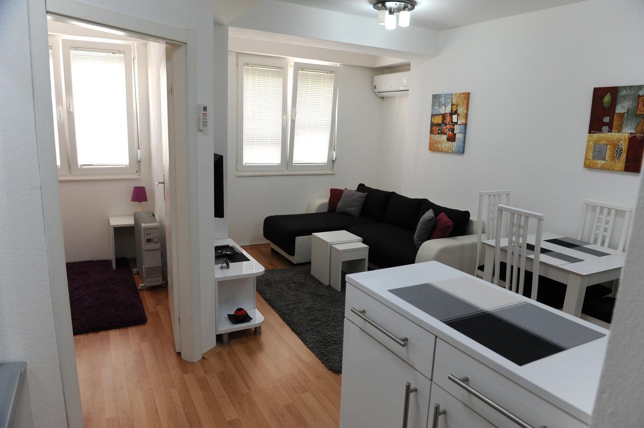 Central Deluxe Apartments โอครีด ภายนอก รูปภาพ