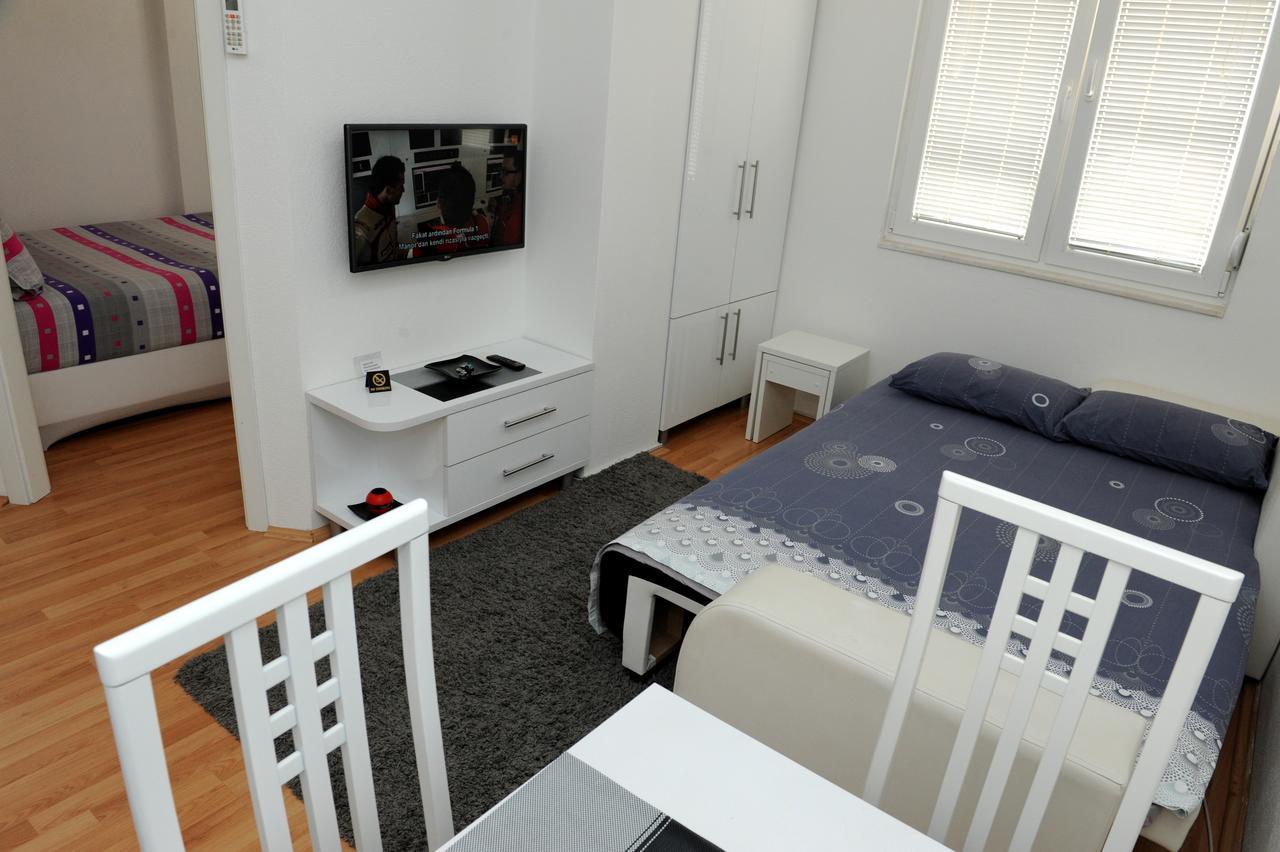 Central Deluxe Apartments โอครีด ภายนอก รูปภาพ